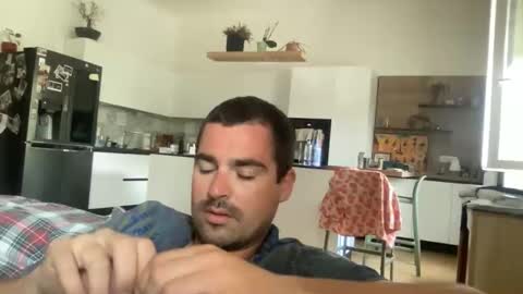 kevinpillobello online show from June 4, 4:24 pm
