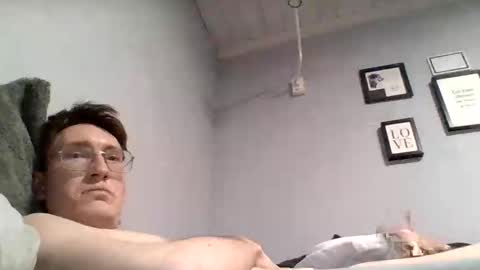 kevkev_01 online show from March 31, 12:34 am