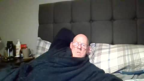 kevlooking4sez online show from November 16, 2:03 am