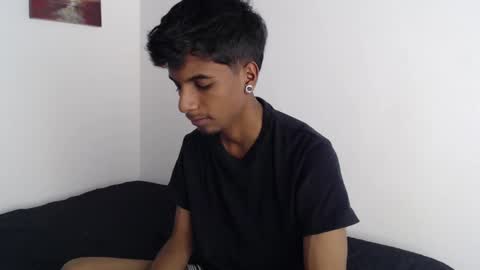 khevinlopezonig online show from January 19, 9:13 pm