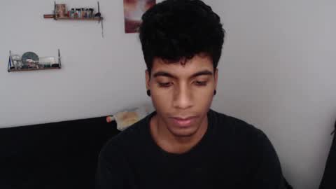 khevinlopezonig online show from February 12, 12:33 pm