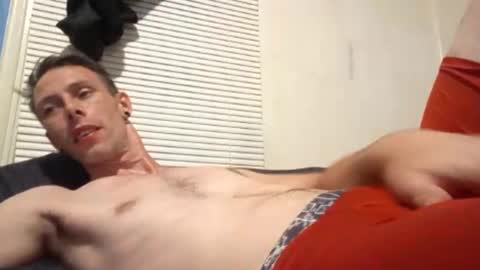 Snapshot of kickitwithfrankie chatting on October 5, 8:07 am Frankie online show from October 5, 8:07 am