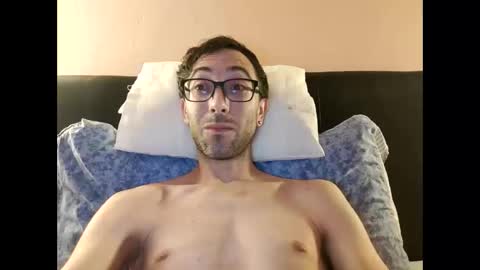 Snapshot of killua1993 chatting on September 16, 8:31 pm kingstoned online show from September 16, 8:31 pm