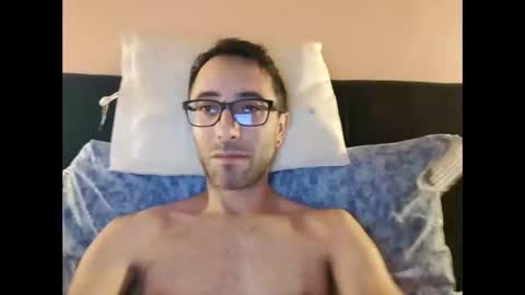 Snapshot of killua1993 chatting on September 23, 2:27 pm kingstoned online show from September 23, 2:27 pm