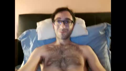 Snapshot of killua1993 chatting on September 13, 12:22 am kingstoned online show from September 13, 12:22 am