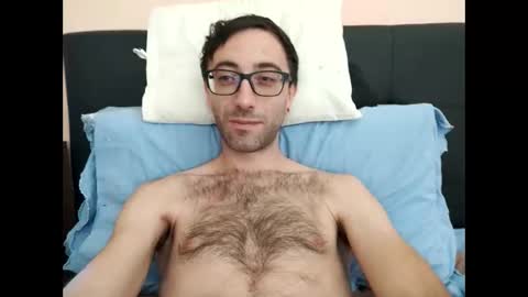 Snapshot of killua1993 chatting on September 14, 11:12 am kingstoned online show from September 14, 11:12 am