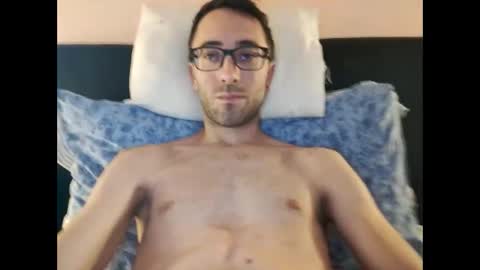 Snapshot of killua1993 chatting on September 22, 12:59 pm kingstoned online show from September 22, 12:59 pm