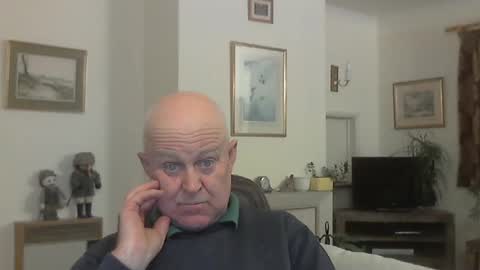 kindahairy4u online show from November 11, 7:08 pm