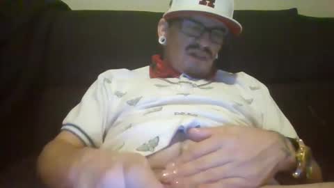 Snapshot of king761987 chatting on October 2, 3:32 am king761987 online show from October 2, 3:32 am