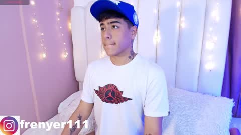 king  help me reach 100 likes online show from February 28, 2:09 am