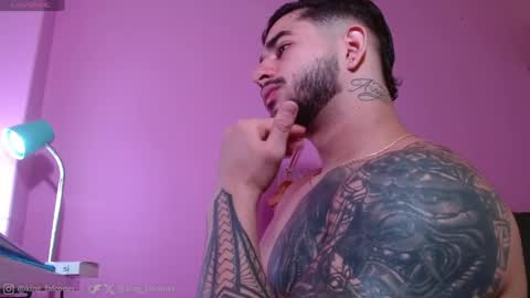 Angel Falconer online show from April 17, 1:41 am