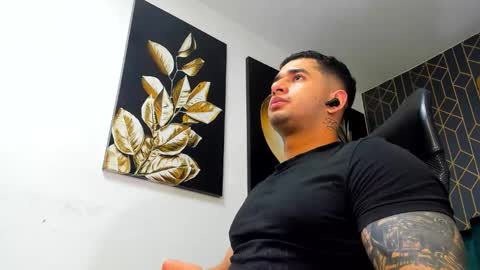 Angel Falconer online show from December 1, 3:42 am