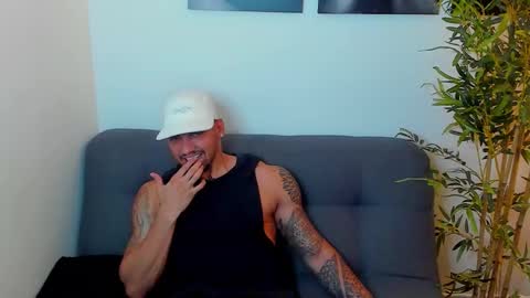 king_of_kings__ online show from September 11, 5:17 am