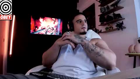 King Bear online show from October 2, 10:03 pm