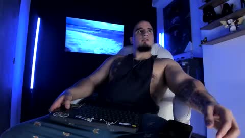 King Bear online show from September 15, 11:28 pm