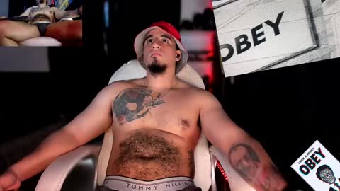 King Bear online show from February 2, 10:06 pm