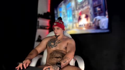 King Bear online show from December 18, 8:57 pm