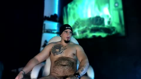 King Bear online show from December 25, 11:33 am