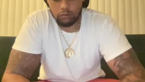 Snapshot of kingdabiggest chatting on November 1, 6:17 am KingDaBiggest online show from November 1, 6:17 am