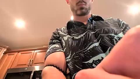 kingdaddysayless online show from July 6, 5:04 pm