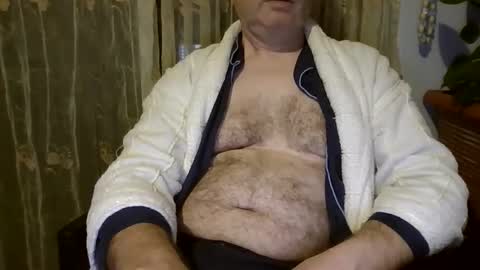 Snapshot of kingdonn1 chatting on October 19, 9:18 pm Don online show from October 19, 9:18 pm