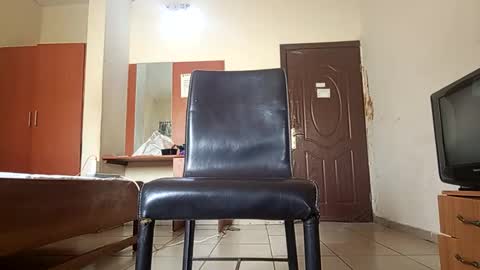 kingemizzy online show from March 9, 11:48 am