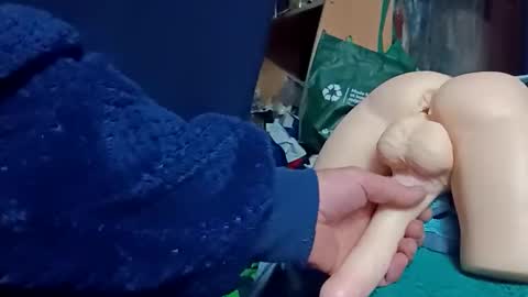 Snapshot of kingfisherrobbie chatting on October 24, 2:19 pm Robbie  online show from October 24, 2:19 pm