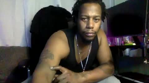 Snapshot of kinglibra420 chatting on December 5, 12:19 am loyal fuck online show from December 5, 12:19 am