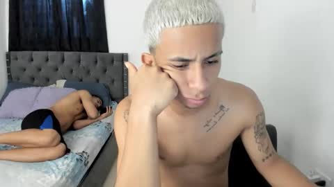 DOMINANT ALPHA KINGS online show from November 25, 8:00 pm