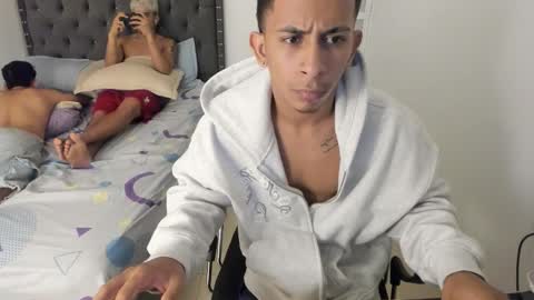 DOMINANT ALPHA KINGS online show from October 9, 7:13 am