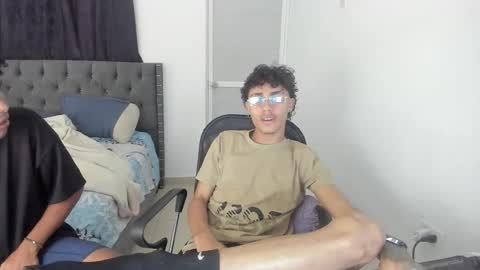 DOMINANT ALPHA KINGS online show from October 21, 11:40 pm