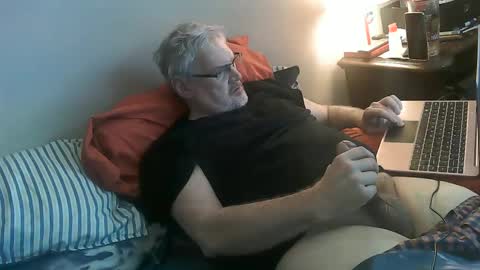 kingtongue10 online show from January 14, 1:49 pm