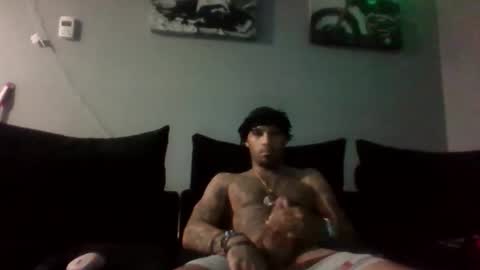 kingwuka6 online show from April 22, 12:50 am