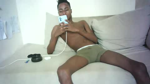 kinkybby_ online show from March 8, 10:17 am