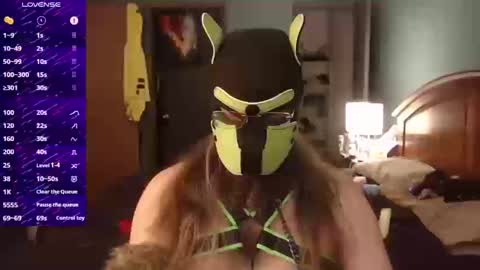 kinkywolf87 online show from October 10, 5:40 pm