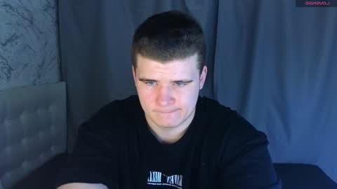 Snapshot of kittenmur chatting on February 2, 10:57 am Vlad online show from February 2, 10:57 am