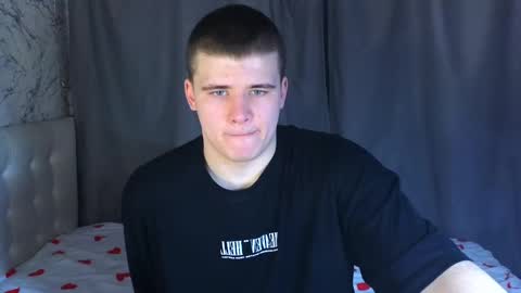 Snapshot of kittenmur chatting on December 27, 2:01 pm Vlad online show from December 27, 2:01 pm