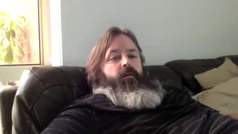 Kiwiabroad online show from February 14, 7:38 am