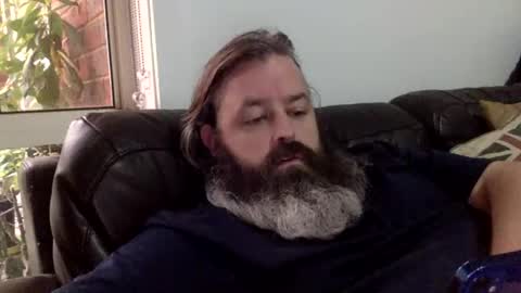 Kiwiabroad online show from February 13, 7:13 am