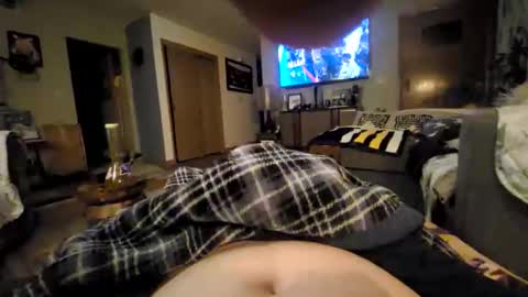 Kiki and Victor online show from April 5, 1:14 am