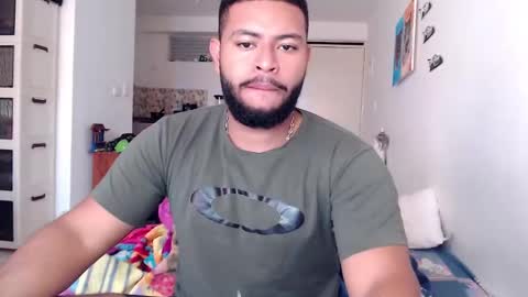 Snapshot of kleyton336 chatting on September 28, 5:44 pm kleyton online show from September 28, 5:44 pm