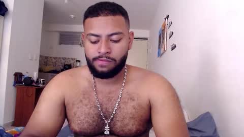 Snapshot of kleyton336 chatting on September 14, 7:49 pm kleyton online show from September 14, 7:49 pm