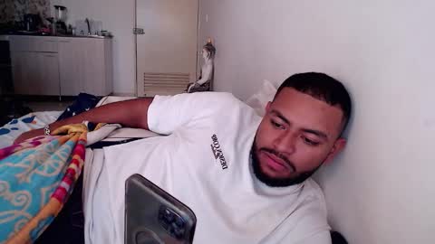 Snapshot of kleyton336 chatting on October 6, 6:12 pm kleyton online show from October 6, 6:12 pm