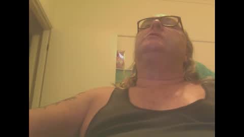 knobout online show from January 14, 10:38 am