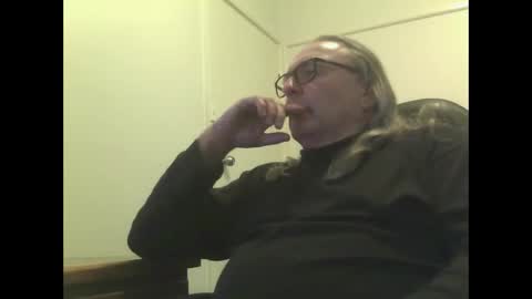 knobout online show from June 4, 5:13 am