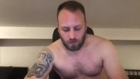 hugo online show from February 28, 6:52 pm