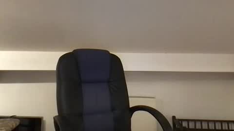 hugo online show from February 1, 11:48 pm