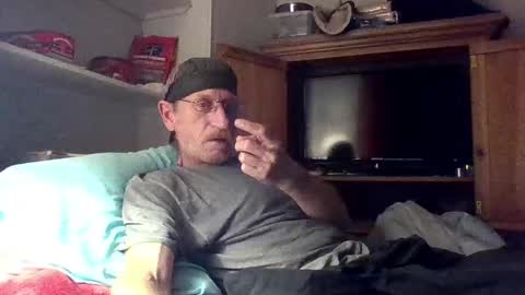 kodiakpm1 online show from December 23, 5:39 am