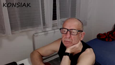 Komsiak online show from October 24, 8:43 pm