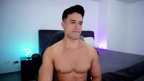 Snapshot of krops_ chatting on March 12, 9:23 am KROPS online show from March 12, 9:23 am